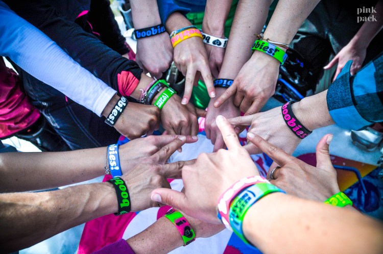 bracelets-i-love-boobies