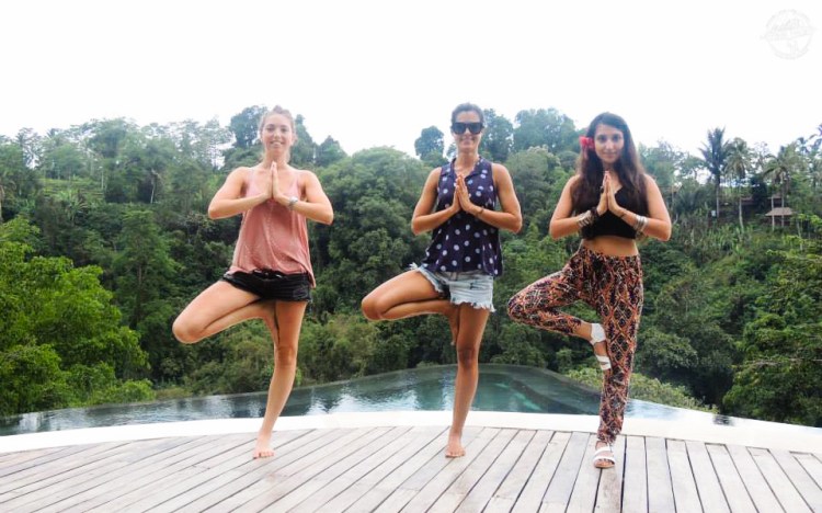 bali-yoga-teaching-laurie-pink-pack-1