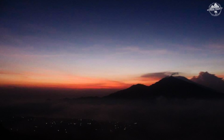 bali-yoga-teaching-laurie-pink-pack-11