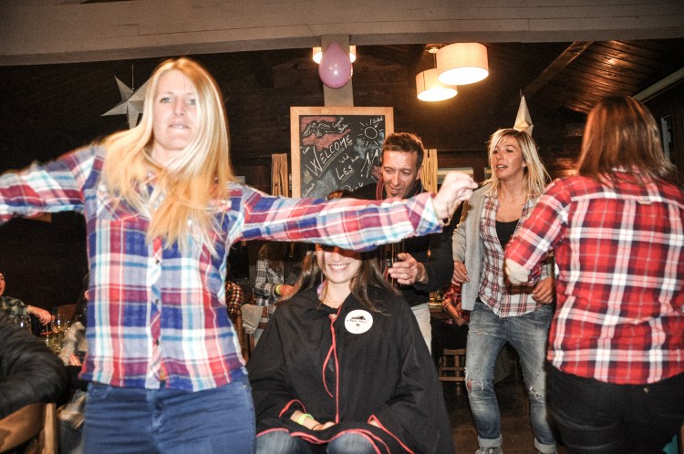 pink-pack-winter-session-party-39