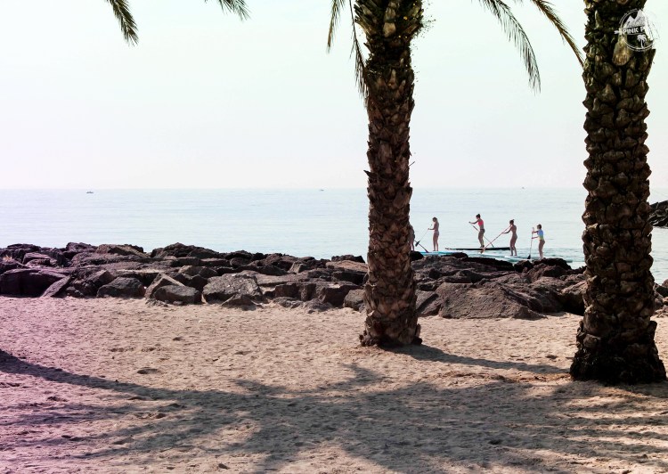 pink-pack-stand-up-paddle-yoga-fitness-2