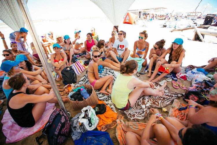 pink-pack-montpellier-kitesurf-sup-yoga-vanessa-andrieux-439