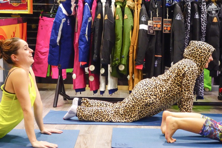 pink-pack-bazar-session-montpellier-layla-yoga-23