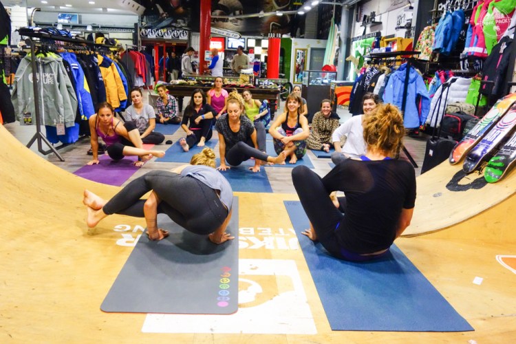 pink-pack-bazar-session-montpellier-layla-yoga-27